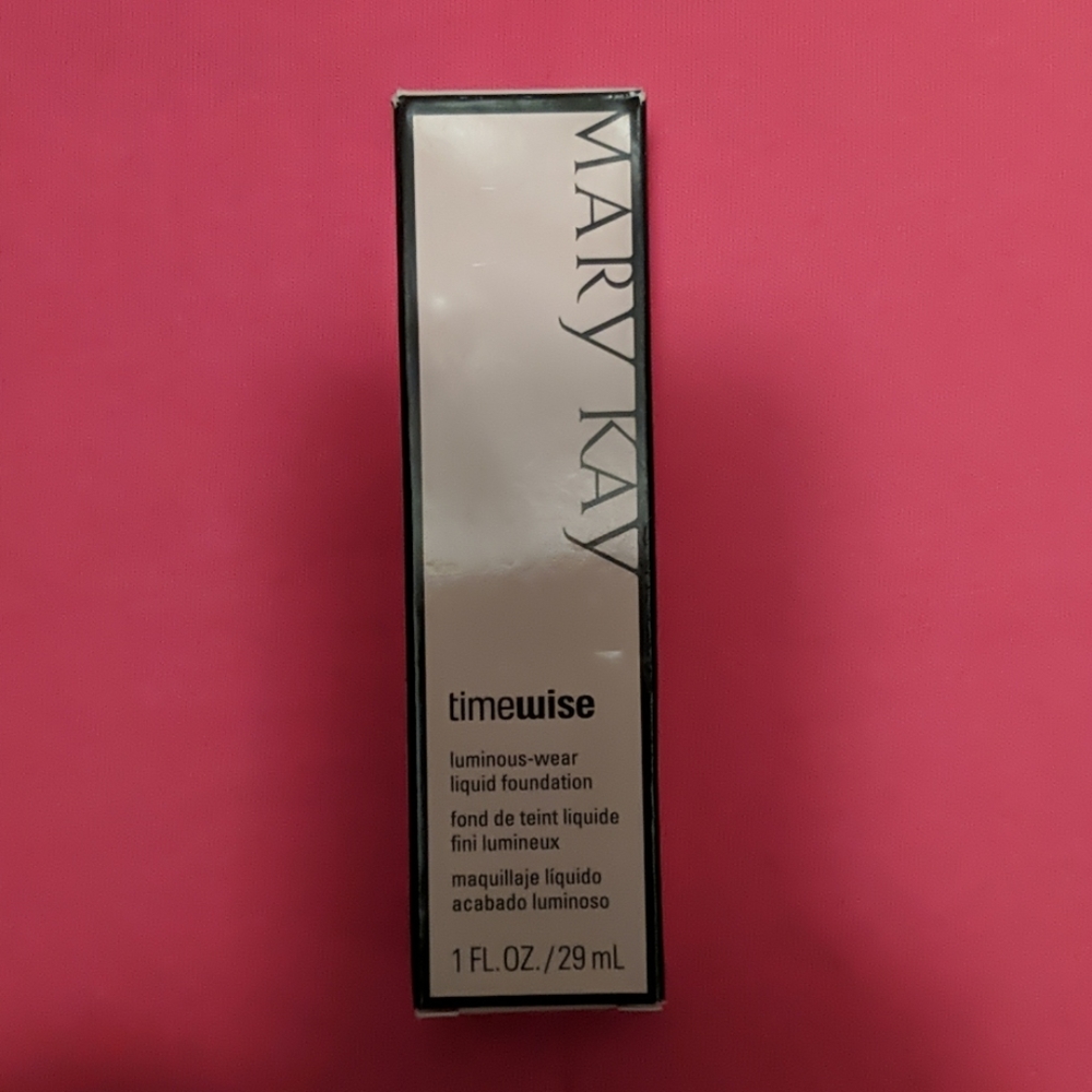 Mary Kay timewise luminous wear foundation